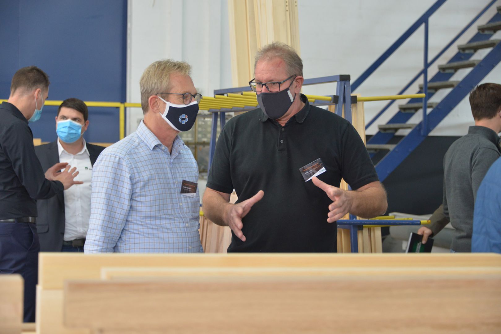 Klaus Trüb (Managing Director TRÜB) 和 Bernd Hoheisen (Managing Director Hoheisen Fensterbau GmbH)